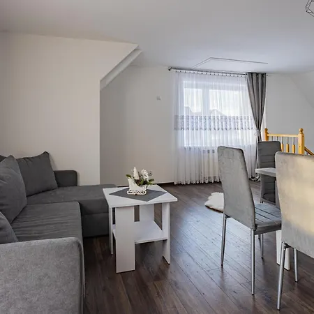 Apartament W Lasku